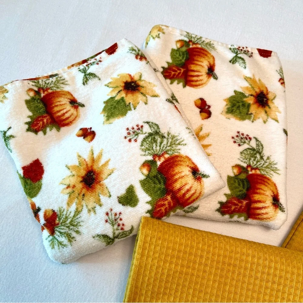 Vintage Fall Autumn Thanksgiving Soft Plush & Embroidered Stitched Hand Towels
